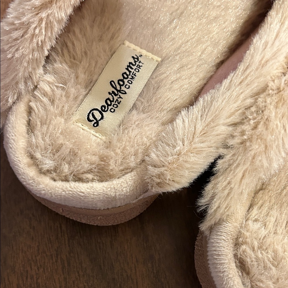 Dearfoams Ladies Plush Pink Slip-On House Slippers - Picture 2 of 8